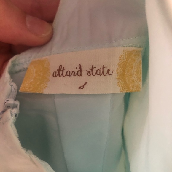 Light blue lace dress - Picture 4 of 4